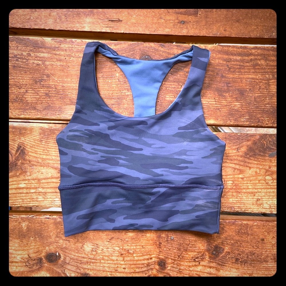 Hard to find DYI Blue Camo elevate crop top❤️